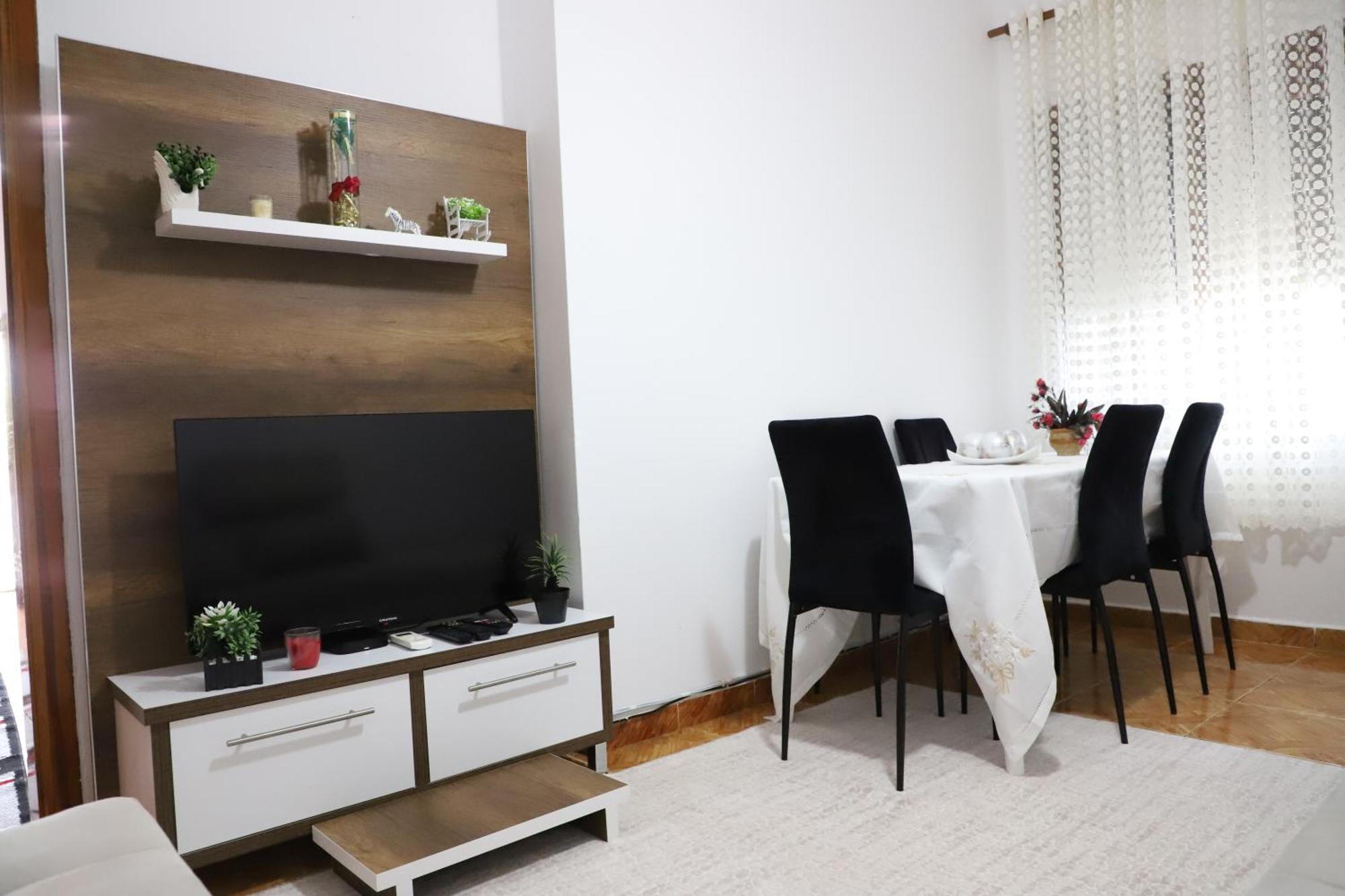 Apartment Xheison ベラト エクステリア 写真