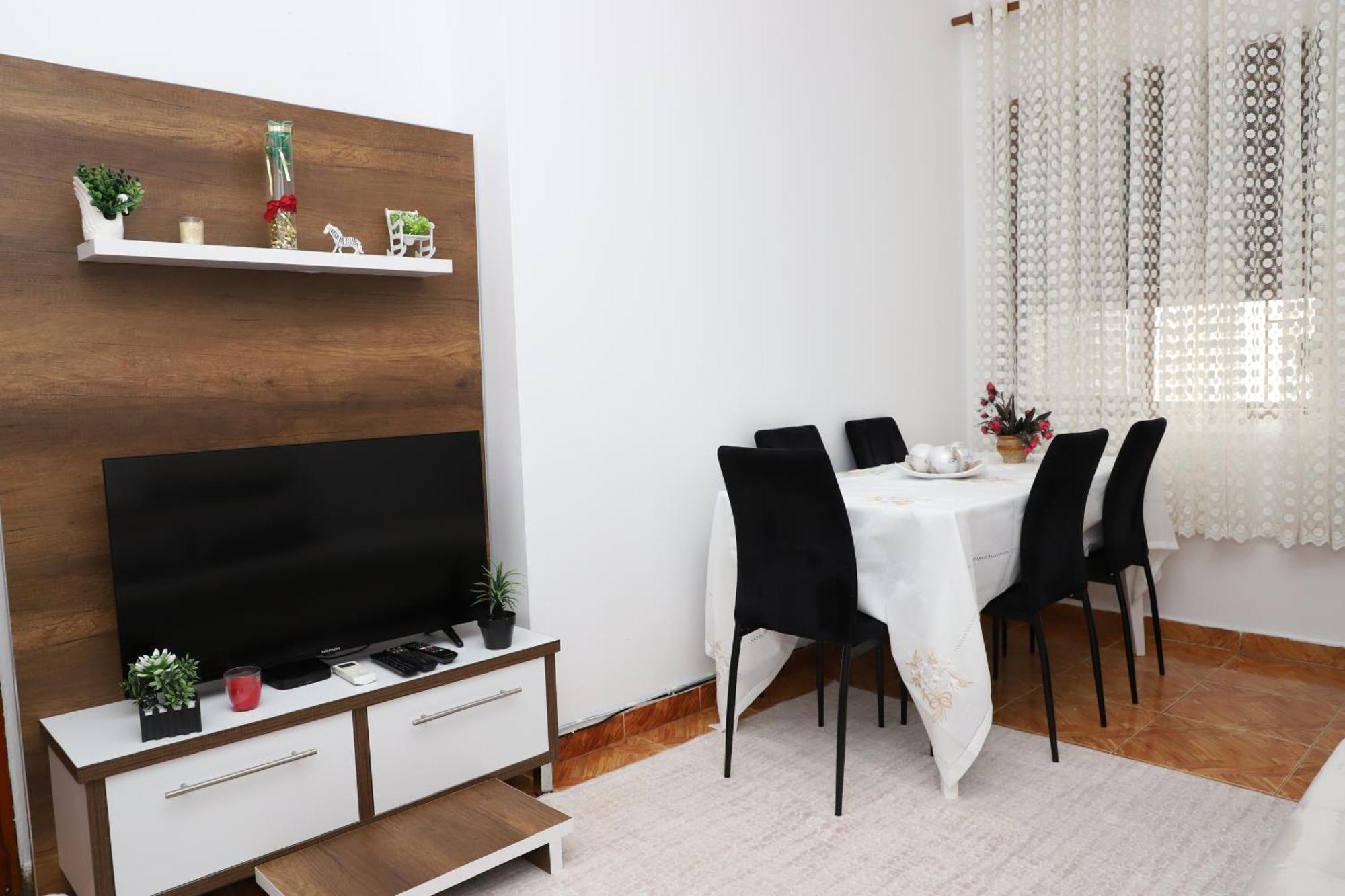 Apartment Xheison ベラト エクステリア 写真