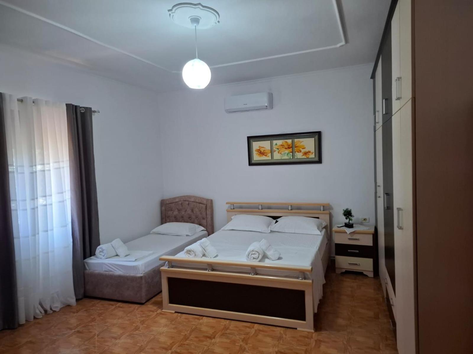 Apartment Xheison ベラト エクステリア 写真