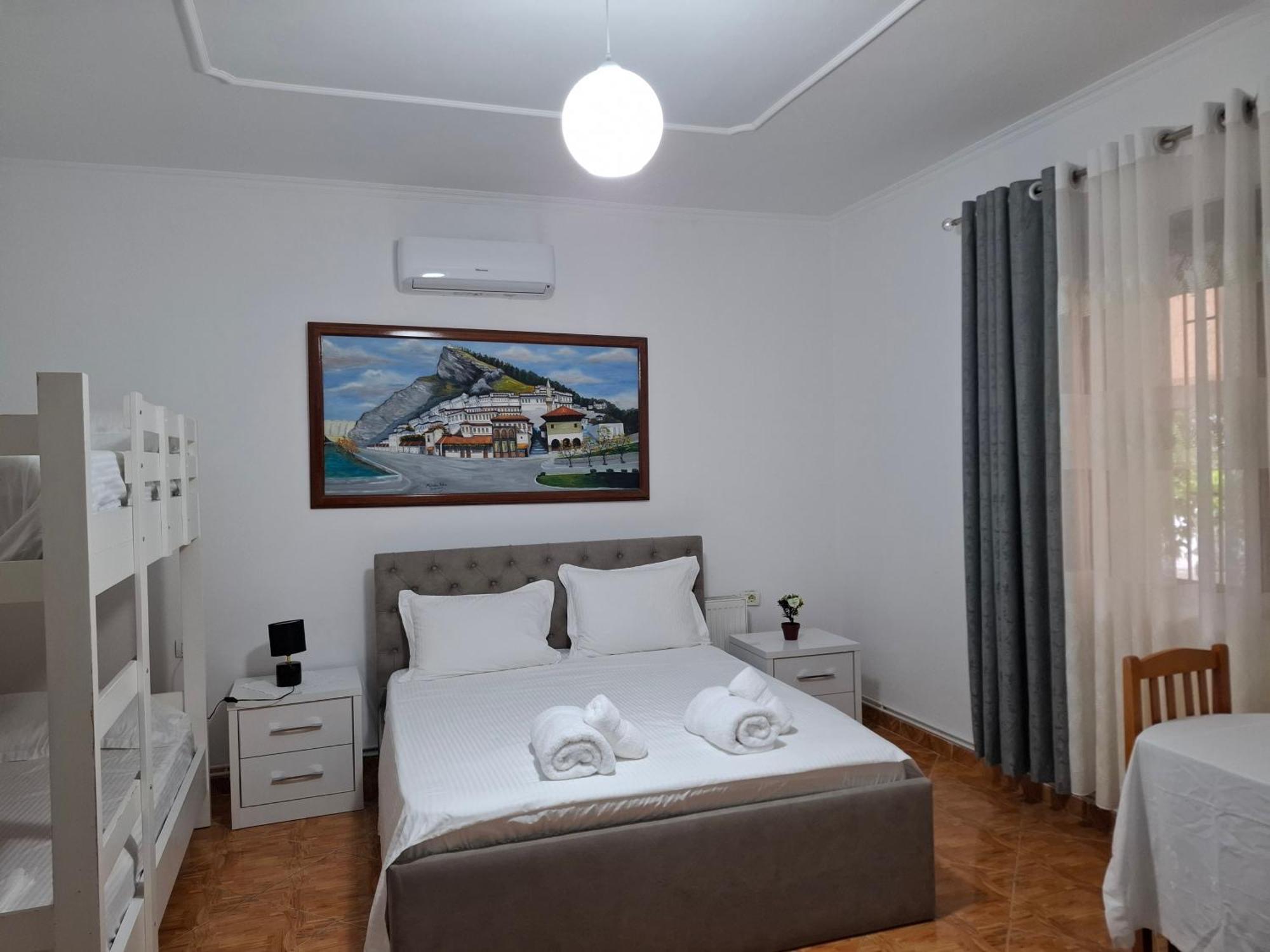 Apartment Xheison ベラト エクステリア 写真