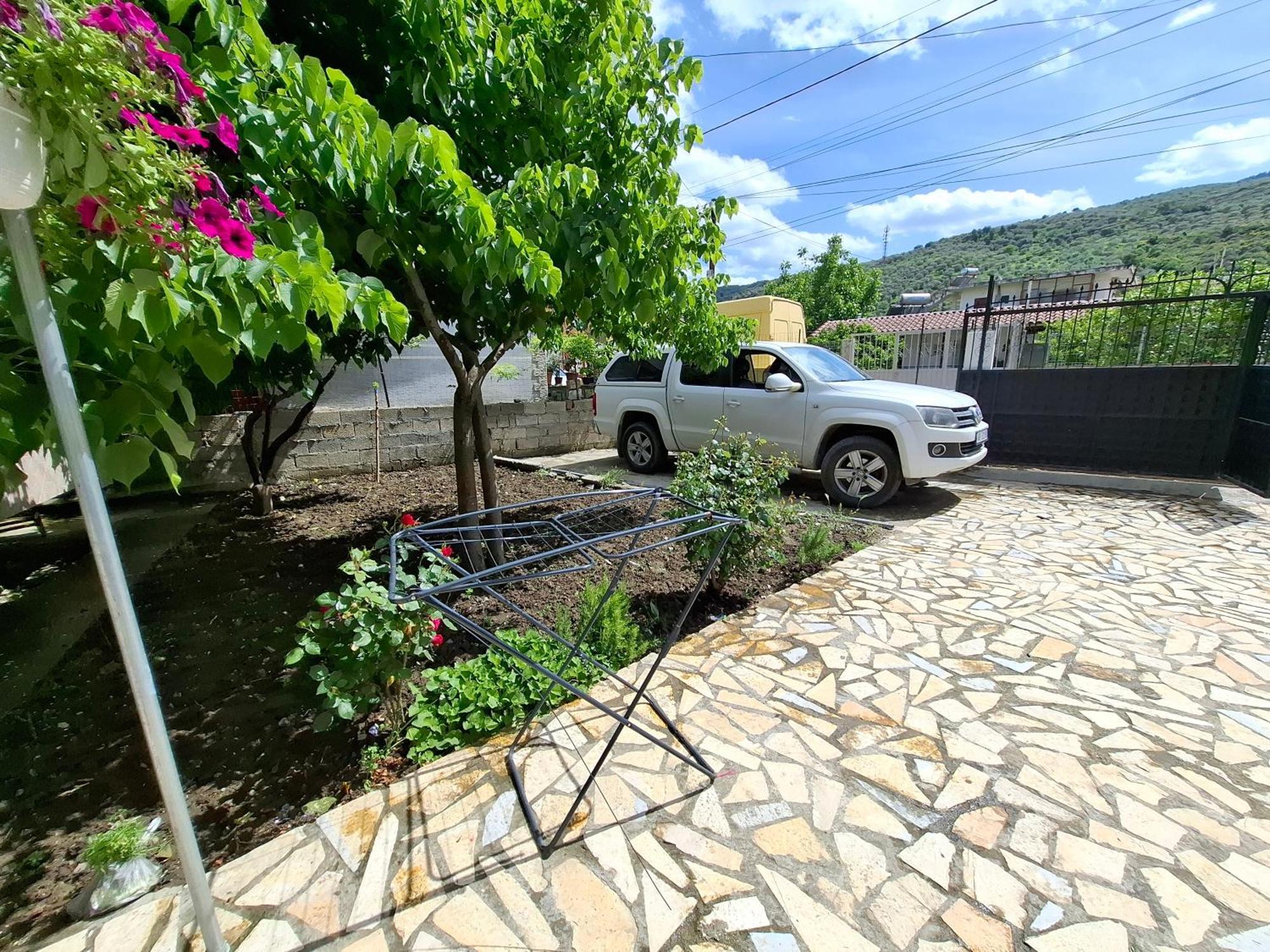 Apartment Xheison ベラト エクステリア 写真